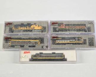 #8122 • (5) Atlas N Scale Model Trains
