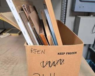 #2616 • Wooden Frames for Canvases, Painting Pallets, Blank Canvases and more
