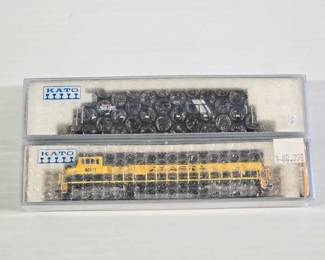 #8124 • (2) Kato N Scale Model Trains
