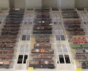 #8202 • (75) Micro Trains N - Scale Model Trains
