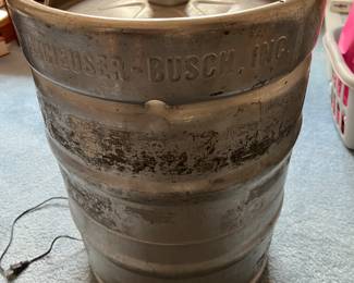 VINTAGE KEG CONVERTED TO LAMP