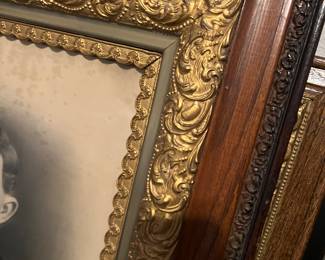 GORGEOUS VINTAGE FRAME