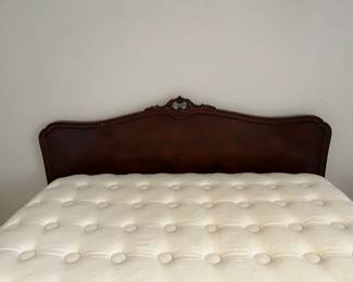 VINTAGE BED COMPLETE