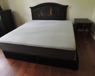 Thomasville Side Table, Casper 12" Memory Foam Mattress King ,  Thomasville Side Table