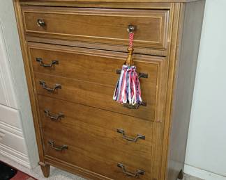Bassett Furniture chest of drawers