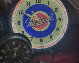 Fully functional Packard dealership clock