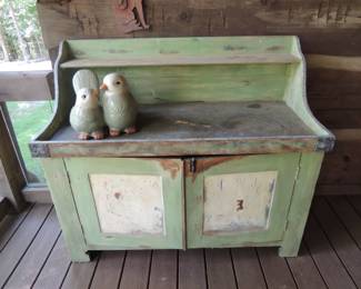 Vintage Type Dry Sink with the Metal Lining