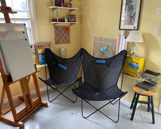 Knoll 150’s MCM iron butterfly chairs
Large Art easel & many canvas and paint 