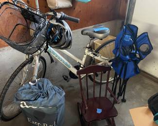 Bike w basket, air mattress 