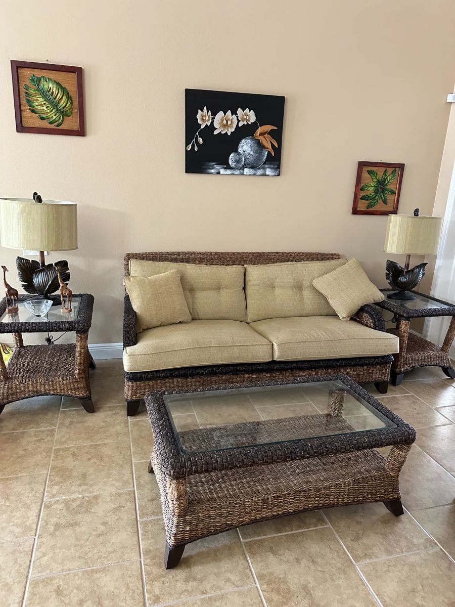 Sarasota Estate Sale The Hammocks starts on 5/18/2024
