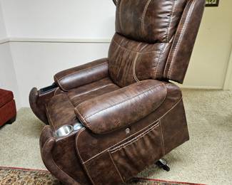 Golden Titan Power lift recliner w/ wireless phone charger, tray table, remote, cup holder and more!