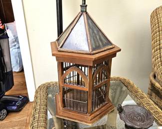 Decorative birdcage