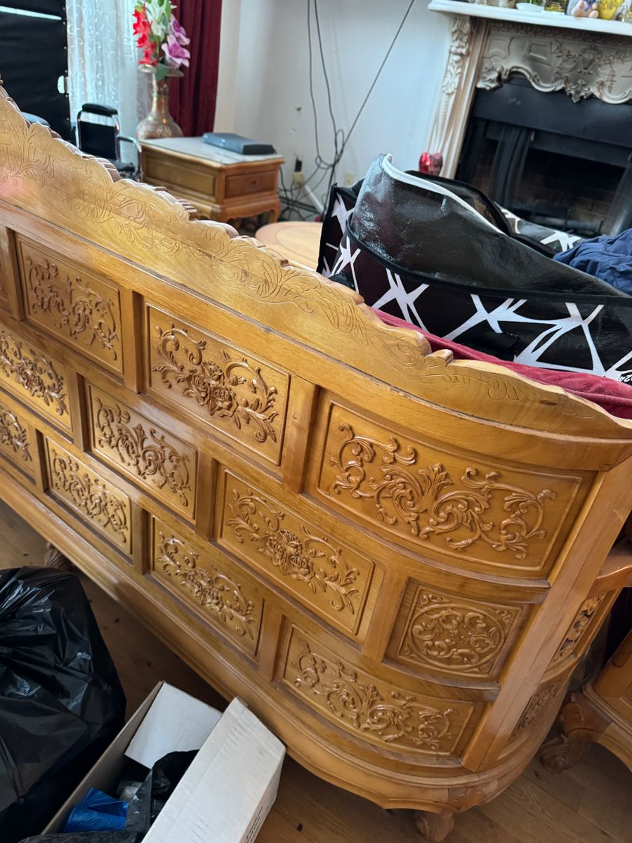 Estate sale In Hollis NY By Certified Estate... starts on 5/23/2024