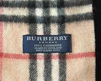 BURBERRY CASHMERE SCRAF WRAP