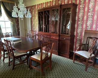 Dining Room Table with 8 Chairs, Protective Pads & 2 Leaves. China Cabinet priced separately. 