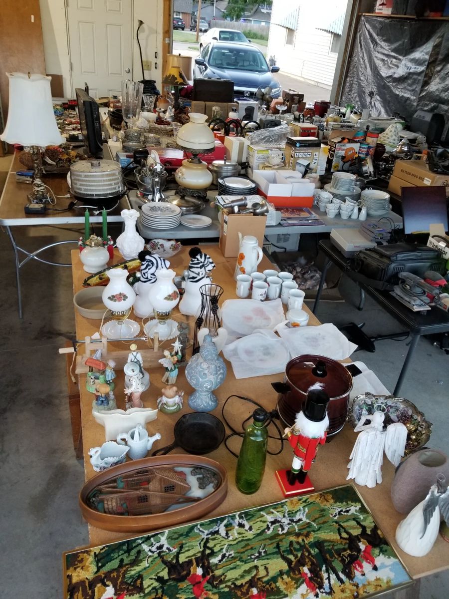 Mid Kansas Estate Sales Own IT'S GOT TO GO SALE! starts on 5/23/2024