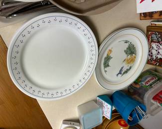 Corelle plates