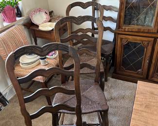 Dining chairs, there are 6