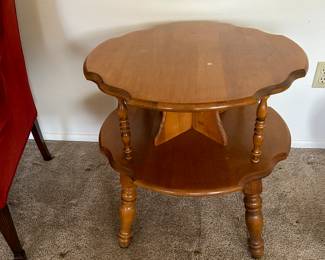 Round end table 