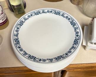 Corelle plates