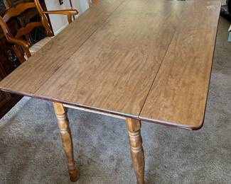 Dining table, both sides fold down