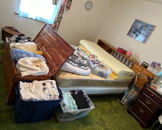 Cedar trunk
Blankets
Queen bed