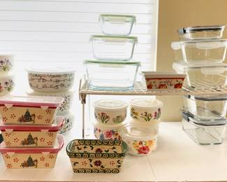 Temptations / Pyrex / Disney themed storage containers