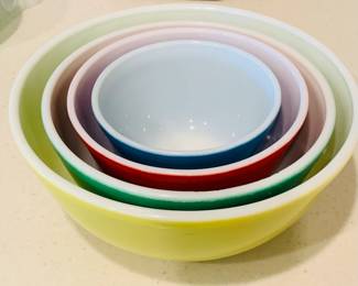 Vintage Pyrex Mixing Bowls