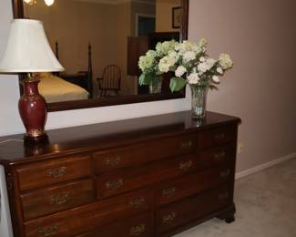 Ethan Allen mahogany group, double dresser and mirror