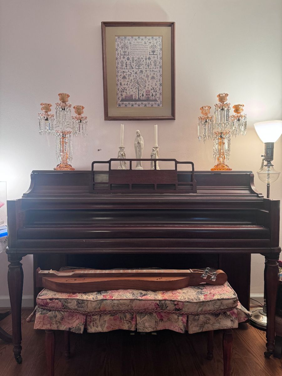 Beautiful Bristol Tennessee Estate Sale,... starts on 5/16/2024