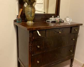 Vintage dresser