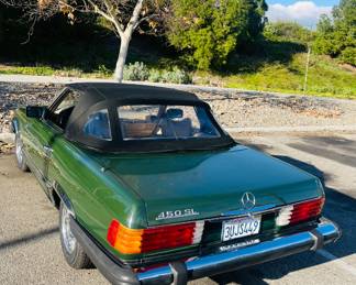 Mercedes 450 SL- 1979- 205,446 miles- 
Need replacing Fuel distributor- $2,500- 
Clean Title. 