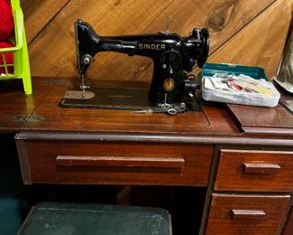 Singer Sewing Machine