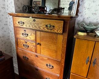 Oak Chest of Drawers with Mirror
