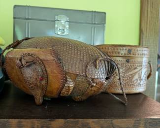 Armadillo Purse