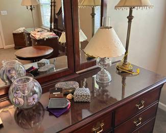 Beautiful dresser with mirror