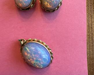 Opal jewelry set