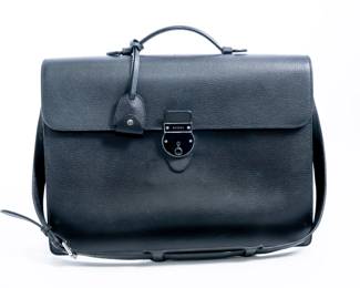 Gucci. Authentic. BidLIVE https://bid.houseofcraven.com/