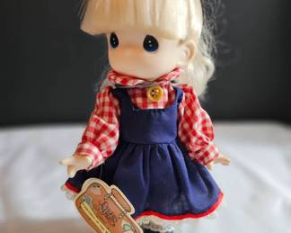 Precious Moments Allison Children of the World