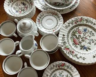 J. G. Meakin Staffordshire Classic White Kashmir China 