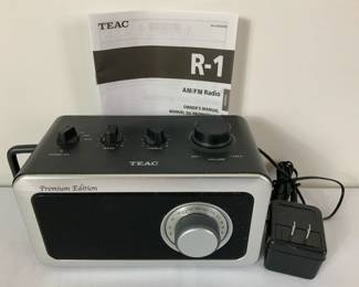 Teac AM FM Radio