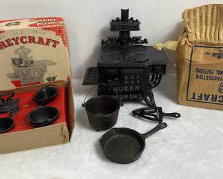 Greycraft Queen Miniature Cast Iron Stove Accessories 