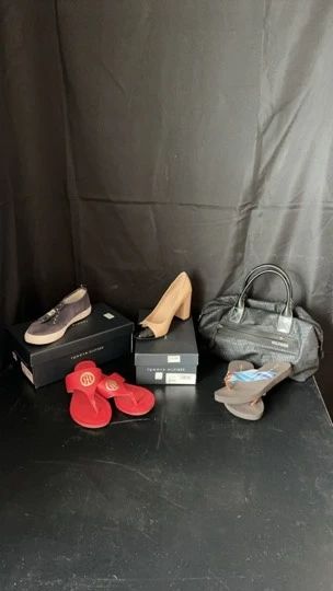 006 Tommy Hilfiger Shoes and Purse Lot