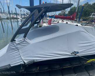 Floating dock for up to 25 foot boat