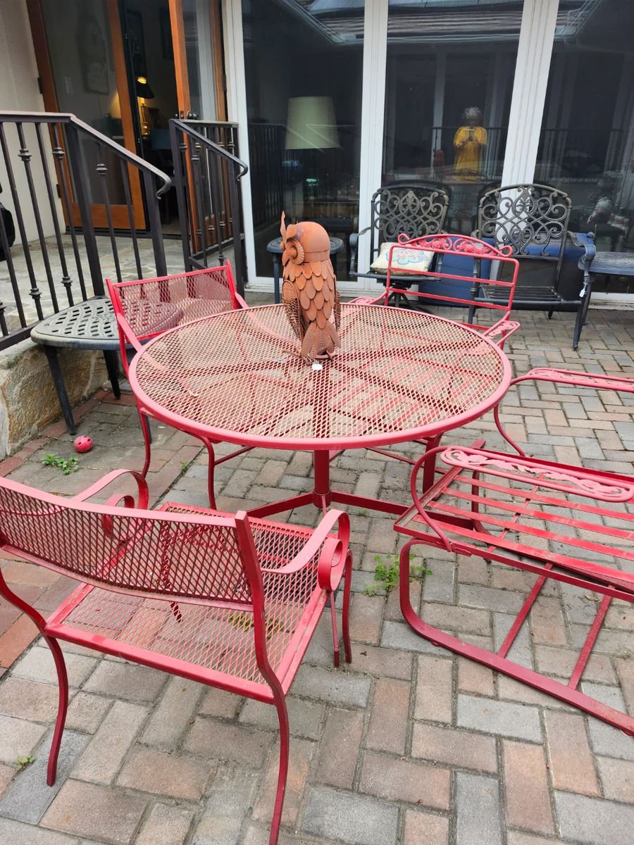 1960s RED WROUGHT IRON  5 pc patio set