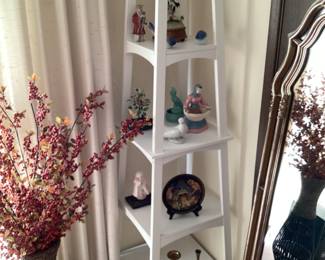 Hey frame display shelf