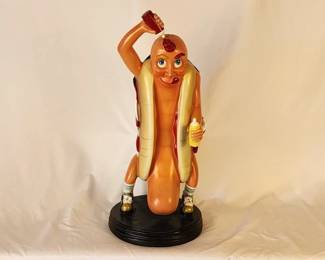 customhotdogstatue