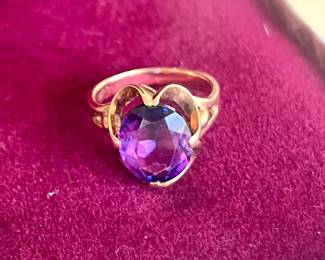 10k PC (plum gold) Suspended Oval Amethyst Ring
