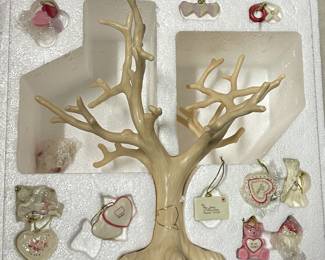 Lenox "Be My Valentine" tree & mini ornaments 