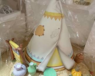 Precious Moments Hawthorne Village 1st Thanksgiving "Joyous Are Wee TeePee"